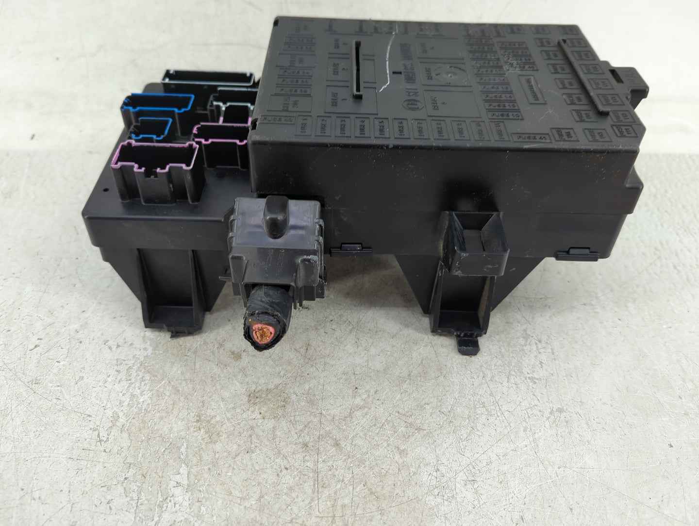 2005 Ford Ford F150 Pickup Fusebox Fuse Box Panel Relay Module Fits OEM Used Auto Parts - Oemusedautoparts1.com