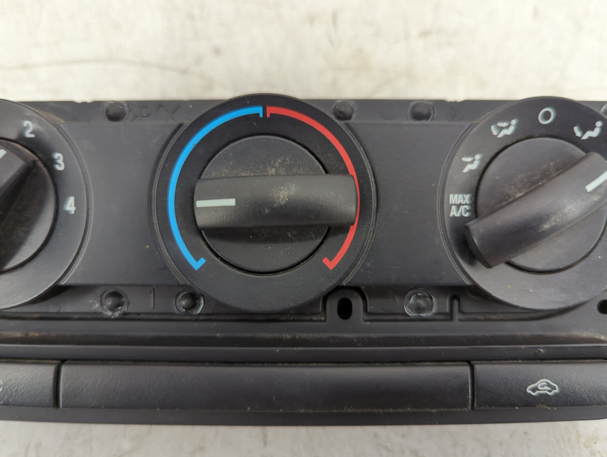 2005 Ford Ford F150 Pickup Climate Control Module Temperature AC/Heater Replacement P/N:4L3H-19808-AH Fits OEM Used Auto Par
