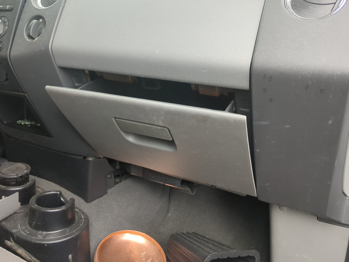 2005 Ford Ford F150 Pickup Passenger Glove Box Door Storage Compartment - Oemusedautoparts1.com