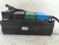 2004-2005 Ford Freestar Fusebox Fuse Box Panel Relay Module P/N:3F2T-14K001-BK 15483929 Fits Fits 2004 2005 OEM Used Auto Pa