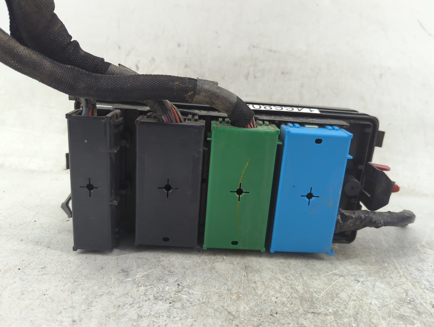 2004-2005 Ford Freestar Fusebox Fuse Box Panel Relay Module P/N:3F2T-14K001-BK 15483929 Fits Fits 2004 2005 OEM Used Auto Pa