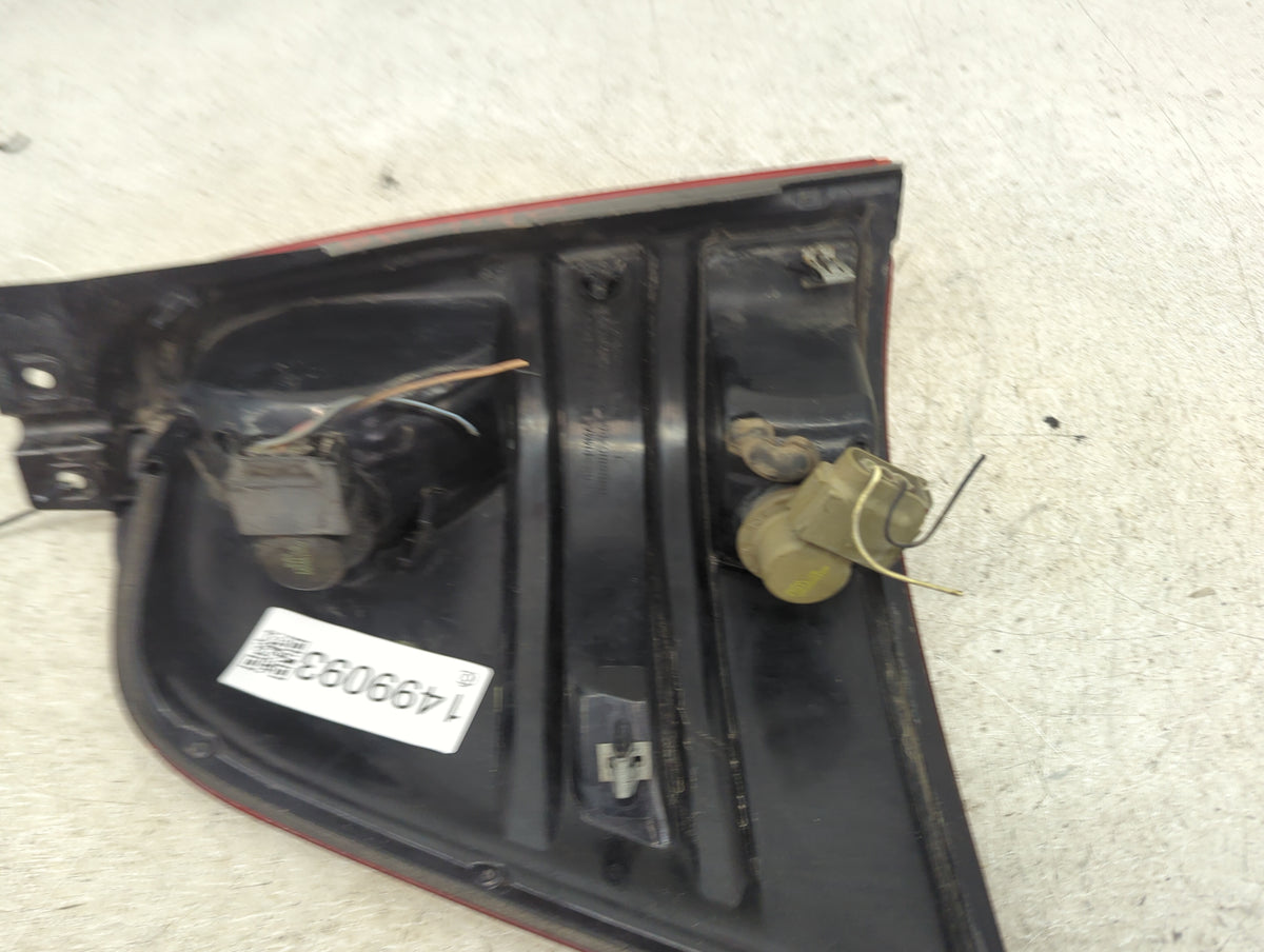 2004-2007 Ford Freestar Tail Light Assembly Passenger Right OEM P/N:5F23-13B504 Fits Fits 2004 2005 2006 2007 OEM Used Auto 