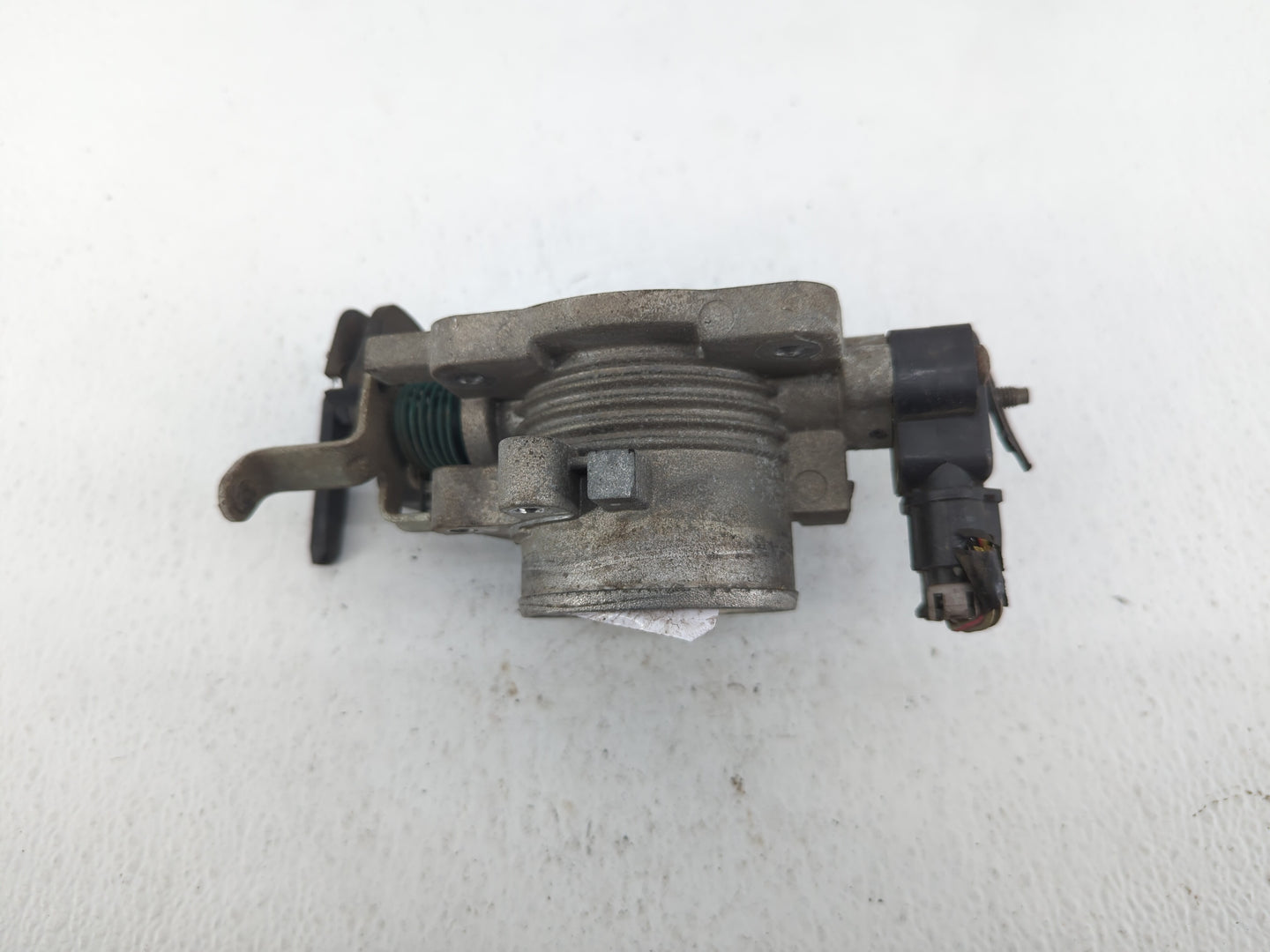 2004-2007 Ford Freestar Throttle Body Fits Fits 2004 2005 2006 2007 OEM Used Auto Parts - Oemusedautoparts1.com