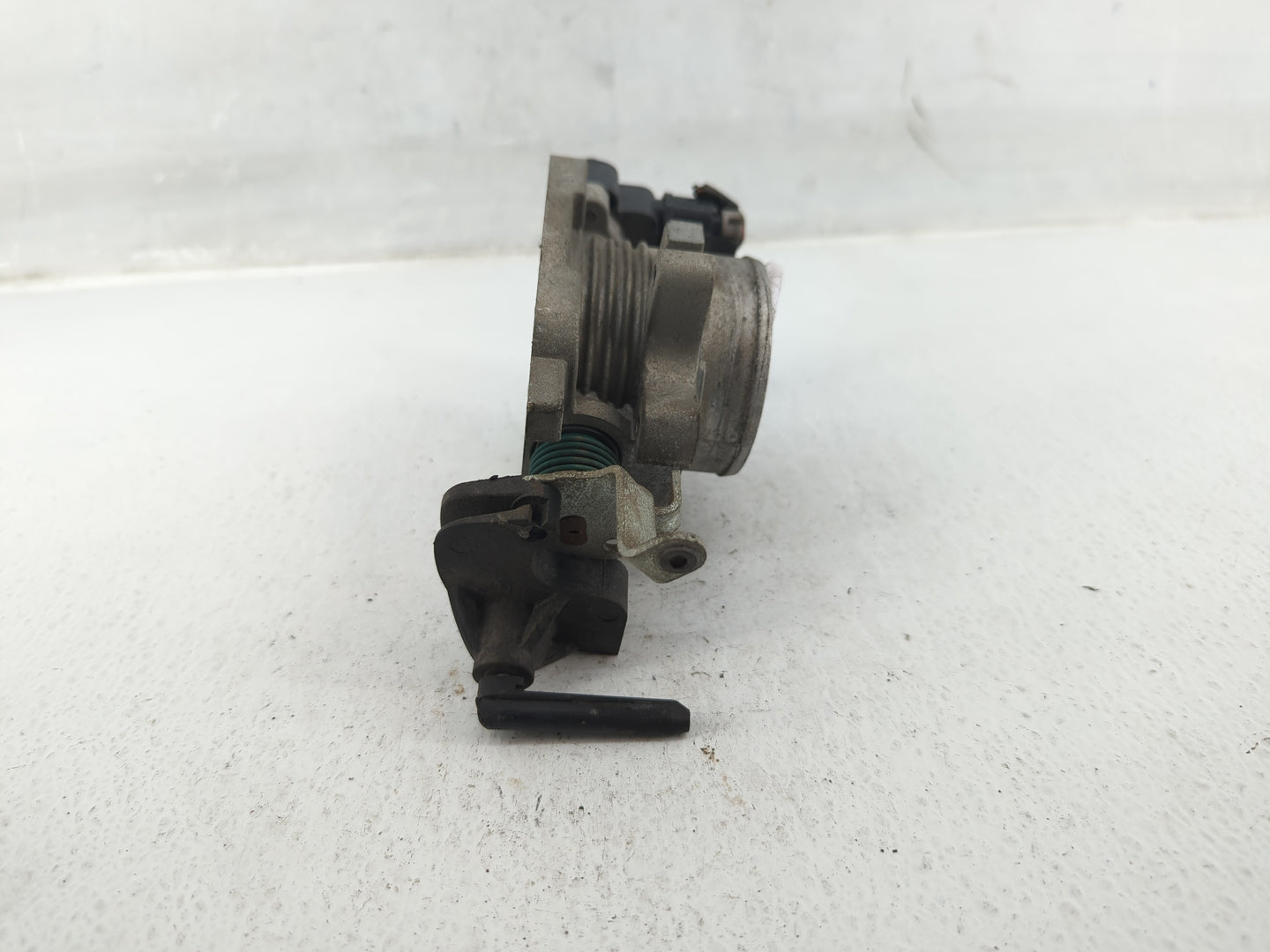 2004-2007 Ford Freestar Throttle Body Fits Fits 2004 2005 2006 2007 OEM Used Auto Parts - Oemusedautoparts1.com