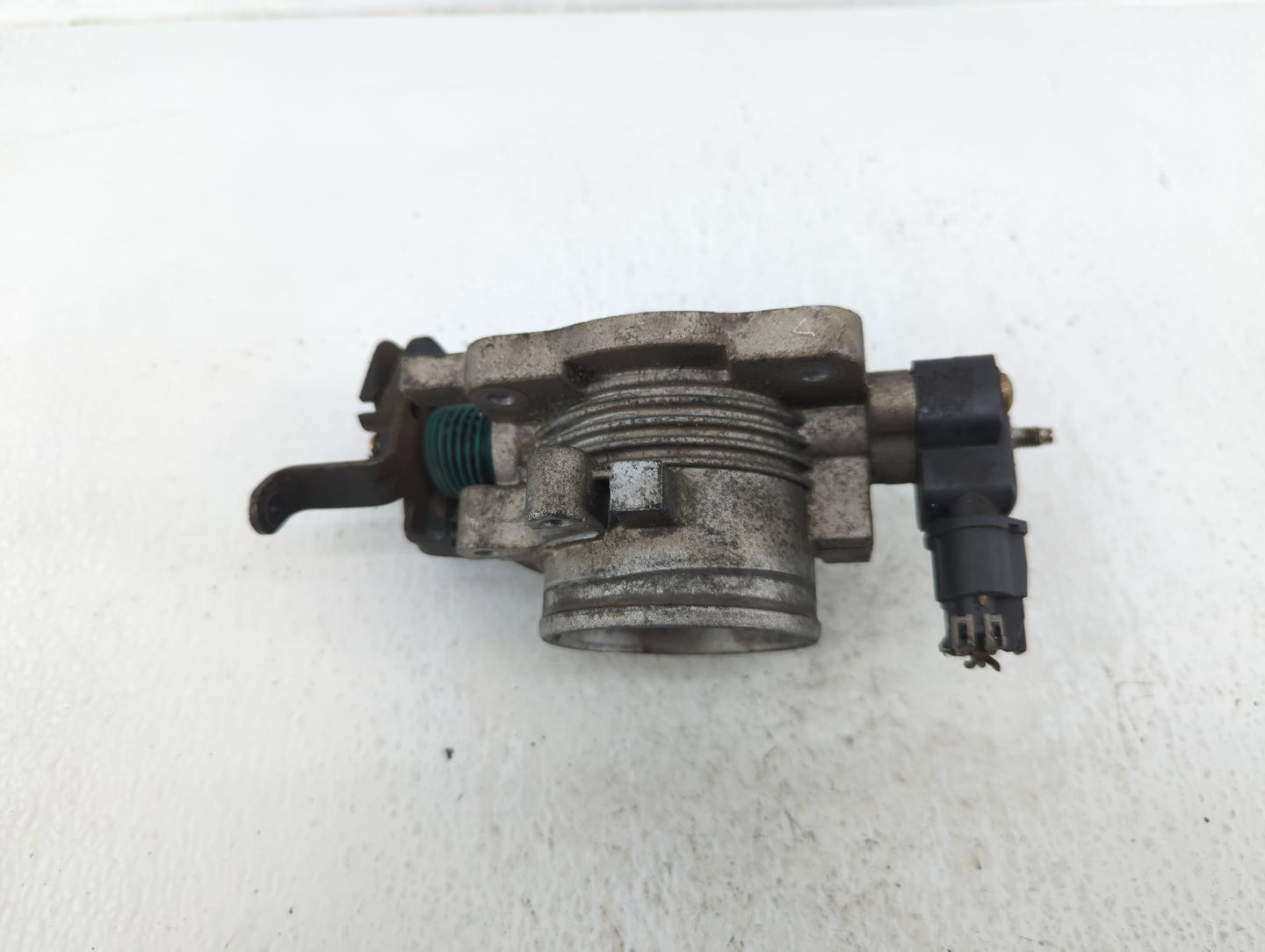 2004-2007 Ford Freestar Throttle Body P/N:F5RF 9B989 Fits Fits 2004 2005 2006 2007 OEM Used Auto Parts - Oemusedautoparts1.c