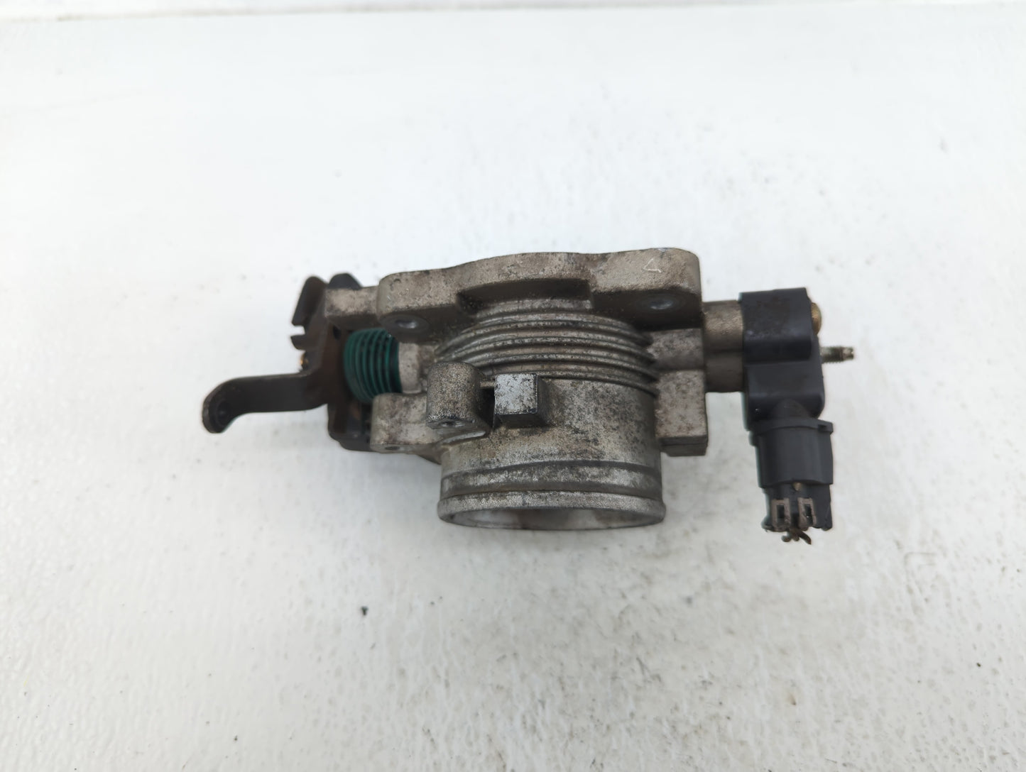 2004-2007 Ford Freestar Throttle Body P/N:F5RF 9B989 Fits Fits 2004 2005 2006 2007 OEM Used Auto Parts - Oemusedautoparts1.c