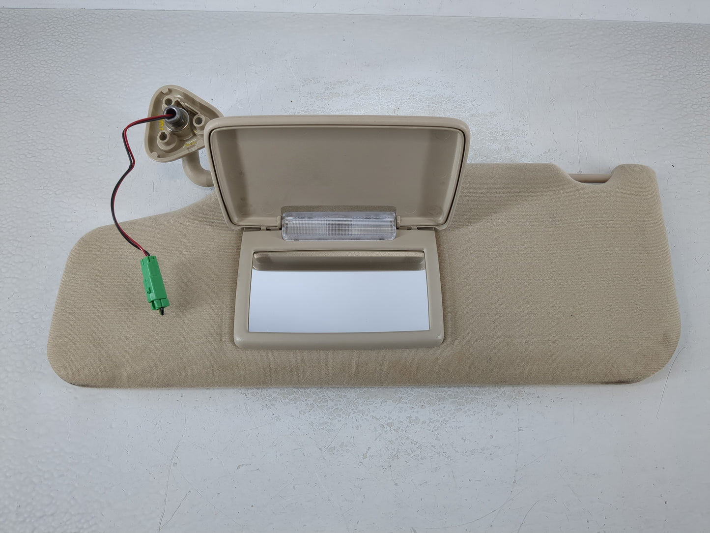 2005-2007 Ford Freestyle Sun Visor Shade Replacement Driver Left Mirror Fits Fits 2005 2006 2007 OEM Used Auto Parts - Oemus