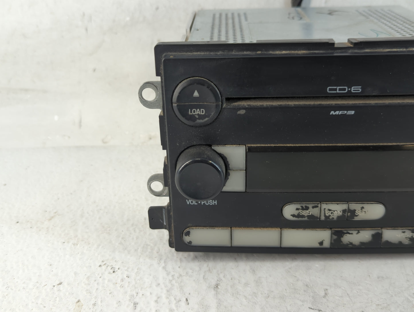 2005 Ford Freestyle Radio AM FM Cd Player Receiver Replacement P/N:5F9T-18C815-GB Fits OEM Used Auto Parts - Oemusedautopart