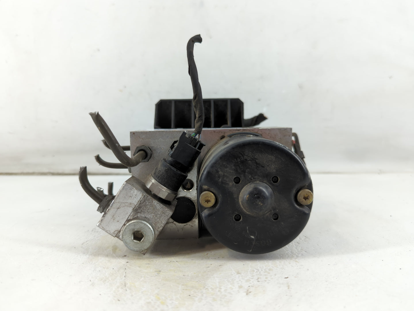 2005 Ford Freestyle ABS Pump Control Module Replacement P/N:A 004 431 46 12 Fits Fits 2006 2007 OEM Used Auto Parts - Oemuse