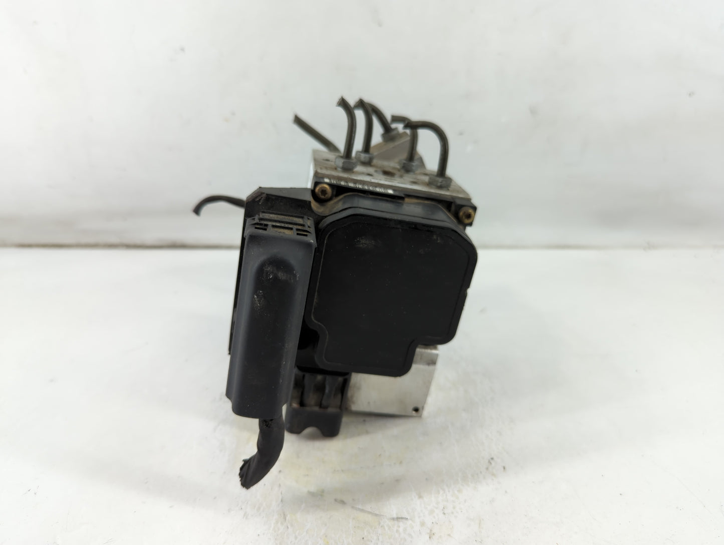 2005 Ford Freestyle ABS Pump Control Module Replacement P/N:A 004 431 46 12 Fits Fits 2006 2007 OEM Used Auto Parts - Oemuse
