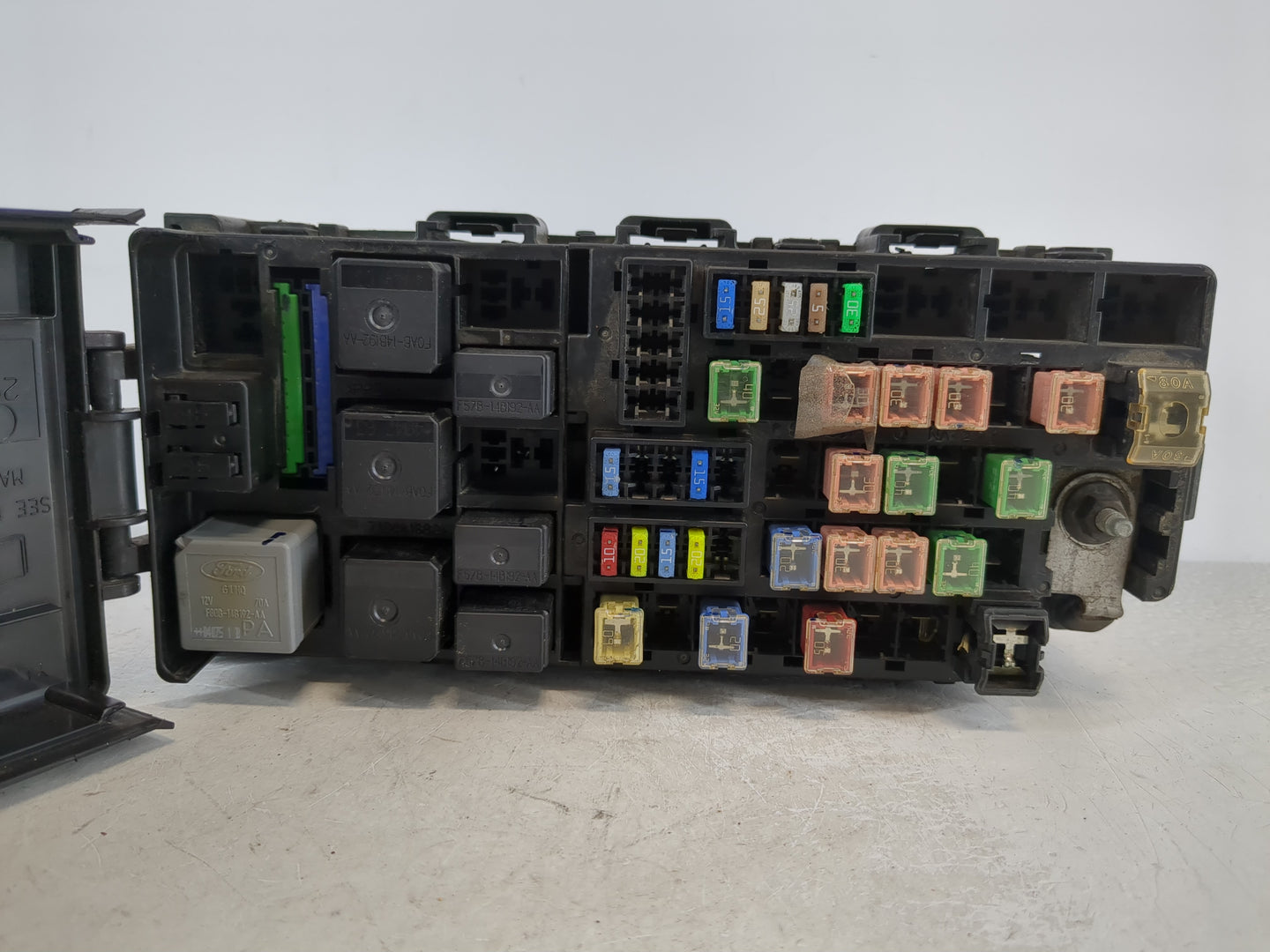 2005-2007 Ford Freestyle Fusebox Fuse Box Panel Relay Module P/N:7154-3176 Fits Fits 2005 2006 2007 OEM Used Auto Parts - Oe