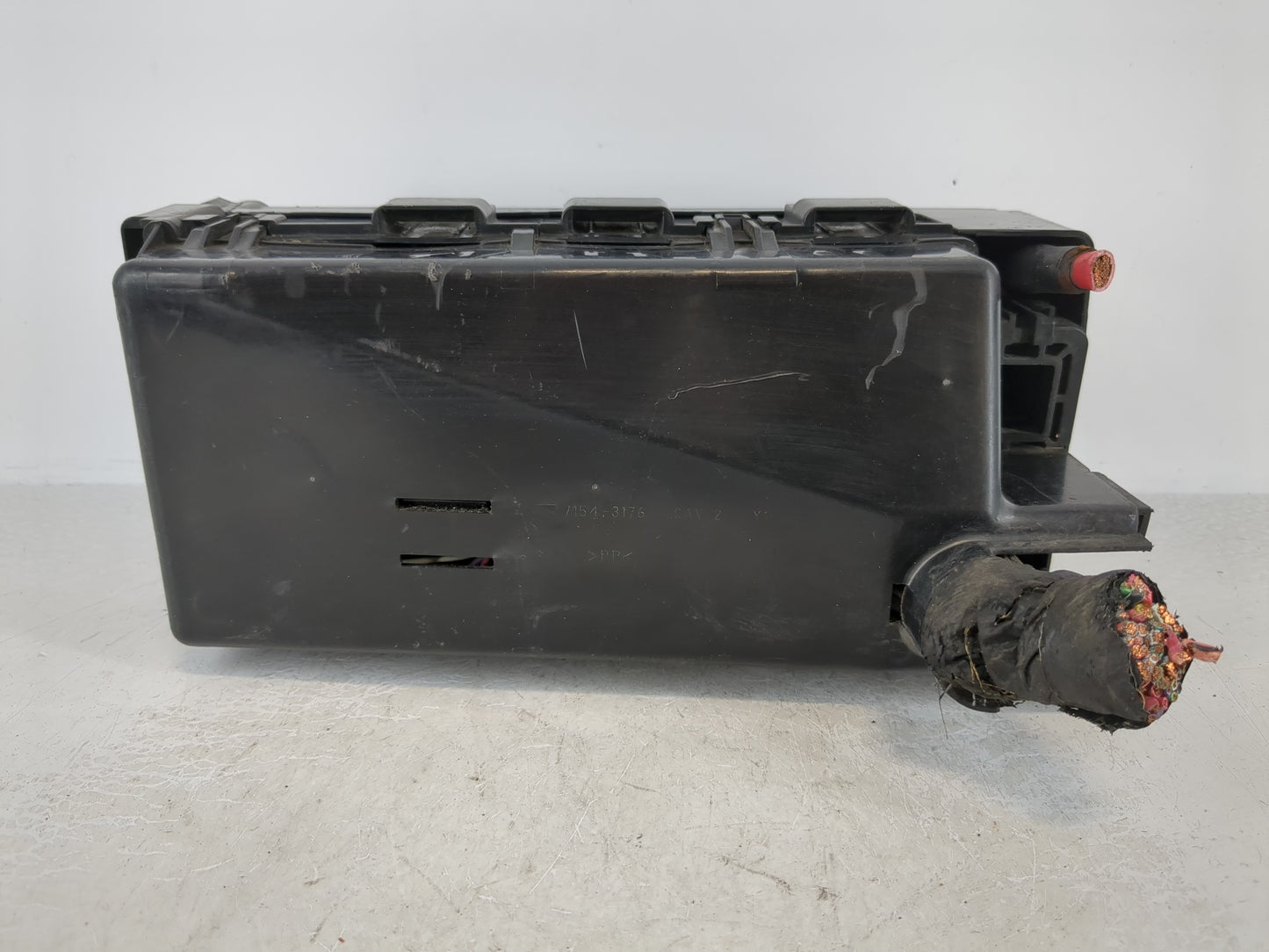 2005-2007 Ford Freestyle Fusebox Fuse Box Panel Relay Module P/N:7154-3176 Fits Fits 2005 2006 2007 OEM Used Auto Parts - Oe
