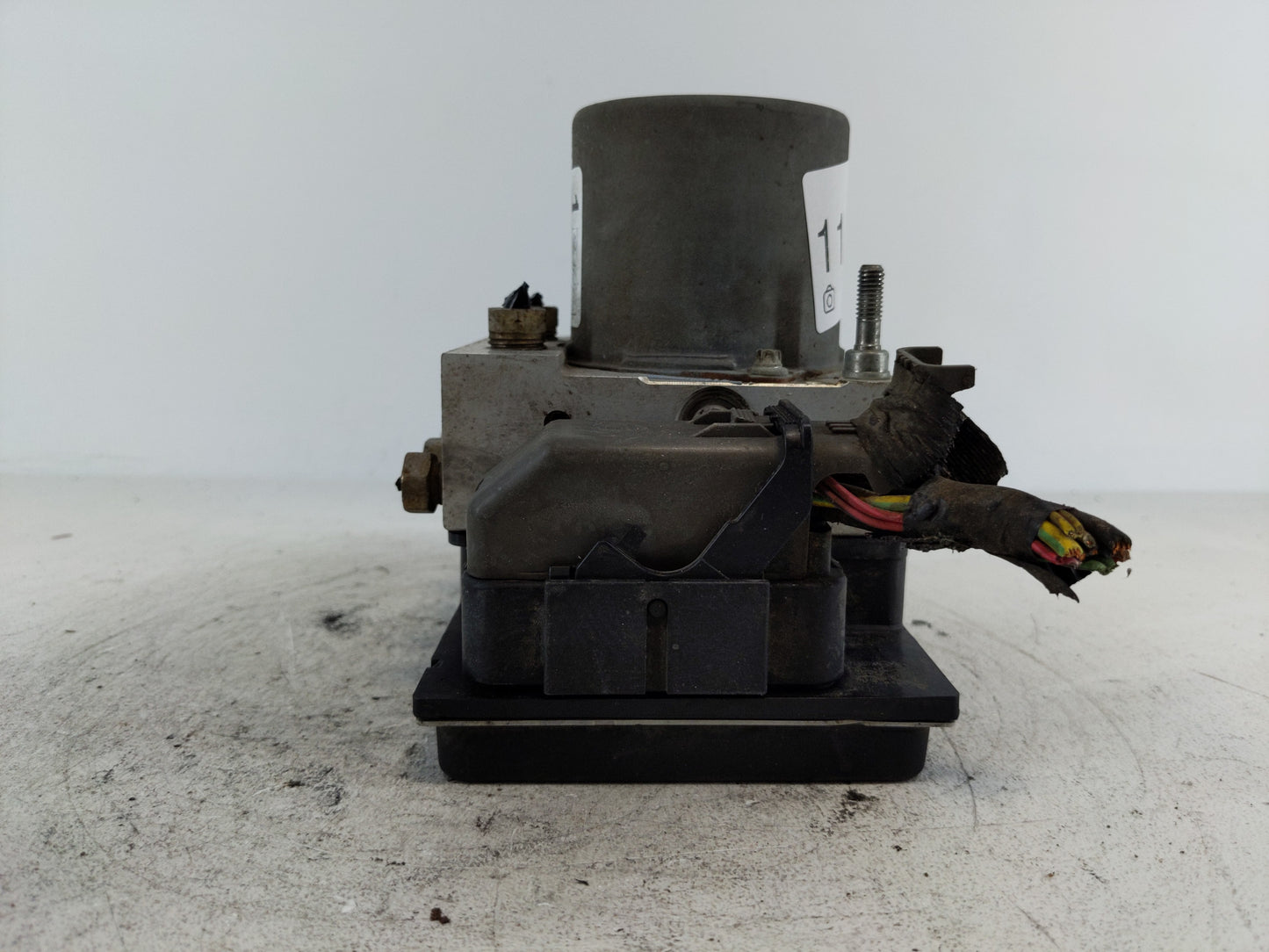 2005-2007 Ford Freestyle ABS Pump Control Module Replacement Fits Fits 2005 2006 2007 OEM Used Auto Parts - Oemusedautoparts