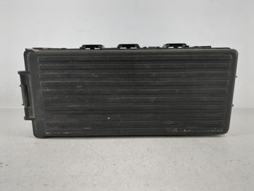 2005-2007 Ford Freestyle Fusebox Fuse Box Panel Relay Module P/N:U1520426120914 Fits Fits 2005 2006 2007 OEM Used Auto Parts
