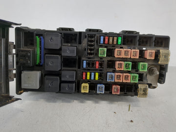 2005-2007 Ford Freestyle Fusebox Fuse Box Panel Relay Module P/N:U1520426120914 Fits Fits 2005 2006 2007 OEM Used Auto Parts