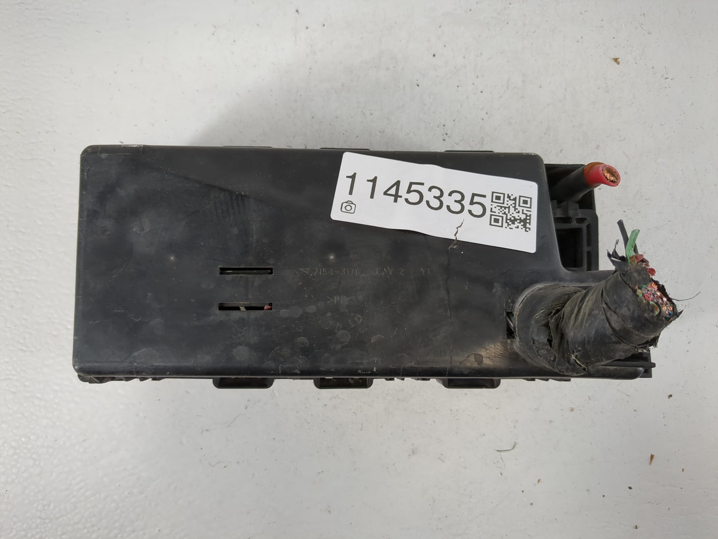 2005-2007 Ford Freestyle Fusebox Fuse Box Panel Relay Module P/N:U1520426120914 Fits Fits 2005 2006 2007 OEM Used Auto Parts