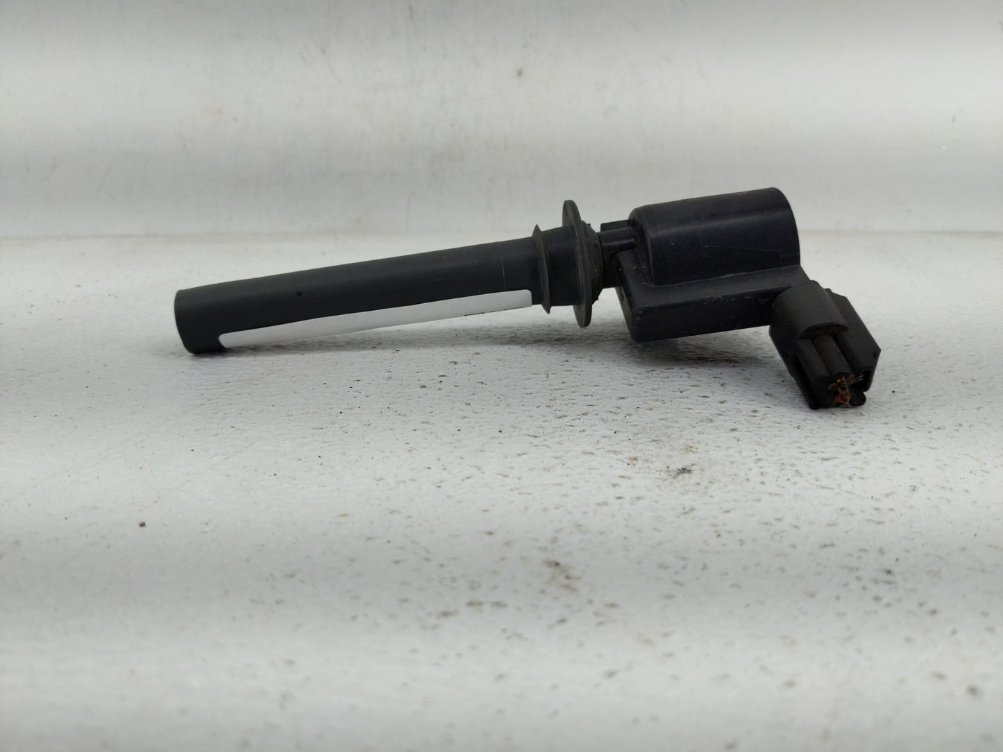 2005-2007 Ford Freestyle Ignition Coil Igniter Pack - Oemusedautoparts1.com
