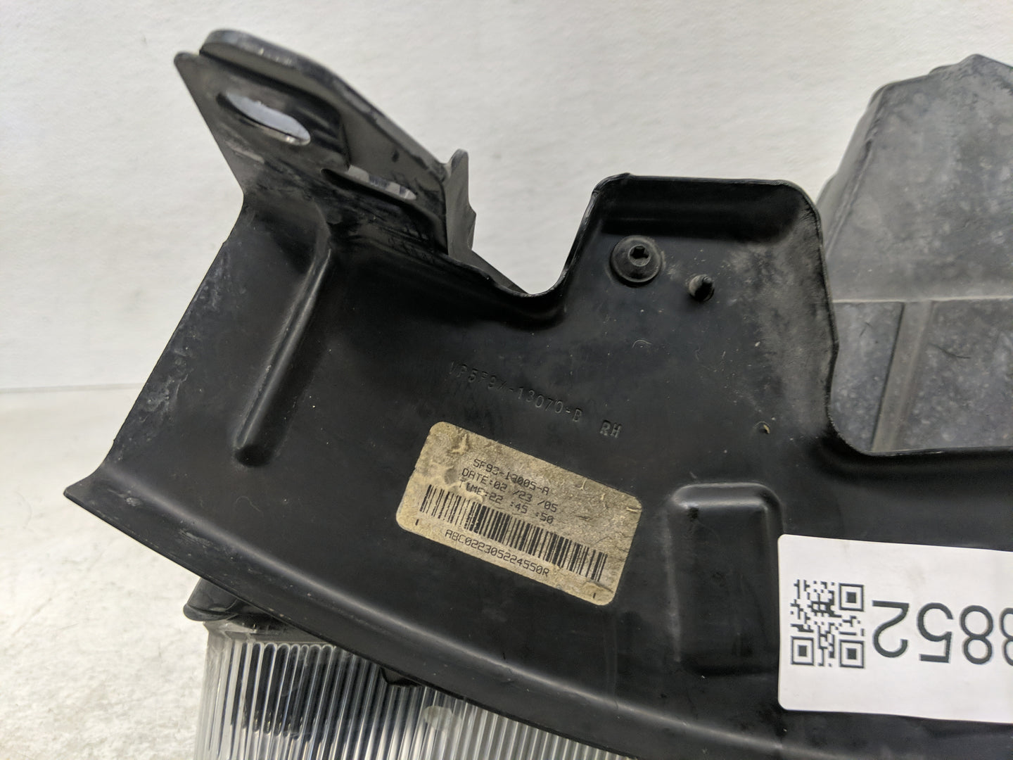 2005-2007 Ford Freestyle Passenger Right Oem Head Light Headlight Lamp - Oemusedautoparts1.com