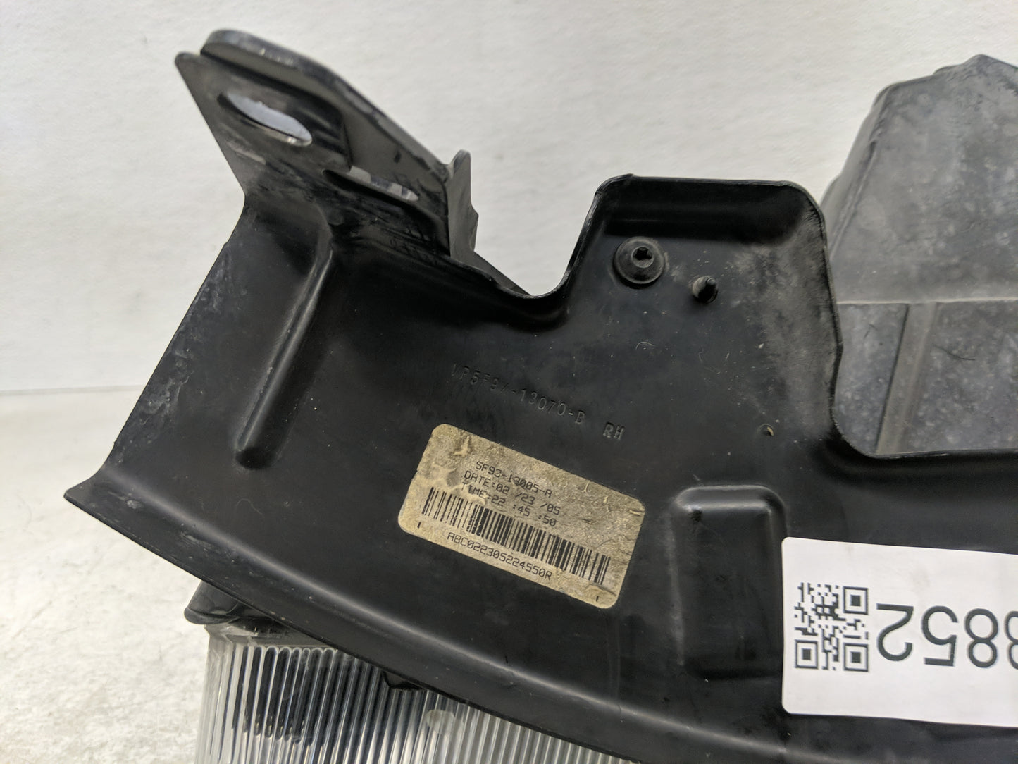 2005-2007 Ford Freestyle Passenger Right Oem Head Light Headlight Lamp - Oemusedautoparts1.com