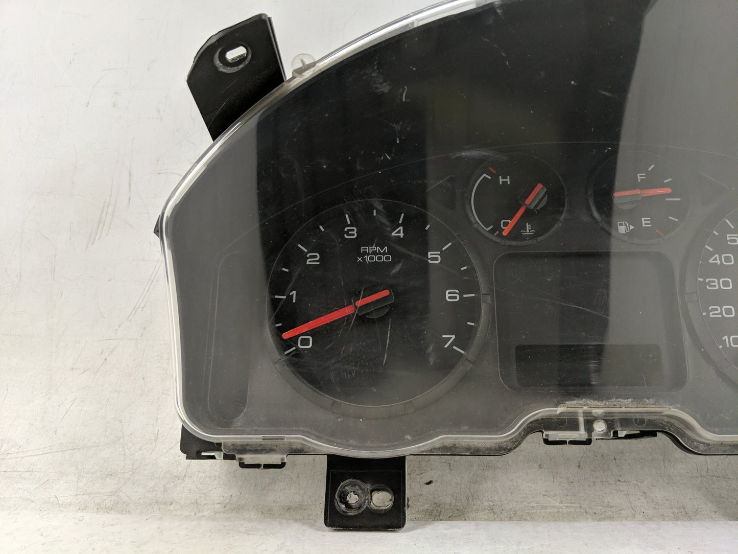 2005-2006 Ford Freestyle Instrument Cluster Speedometer Gauges P/N:6F9T-10849-AB Fits Fits 2005 2006 OEM Used Auto Parts - O