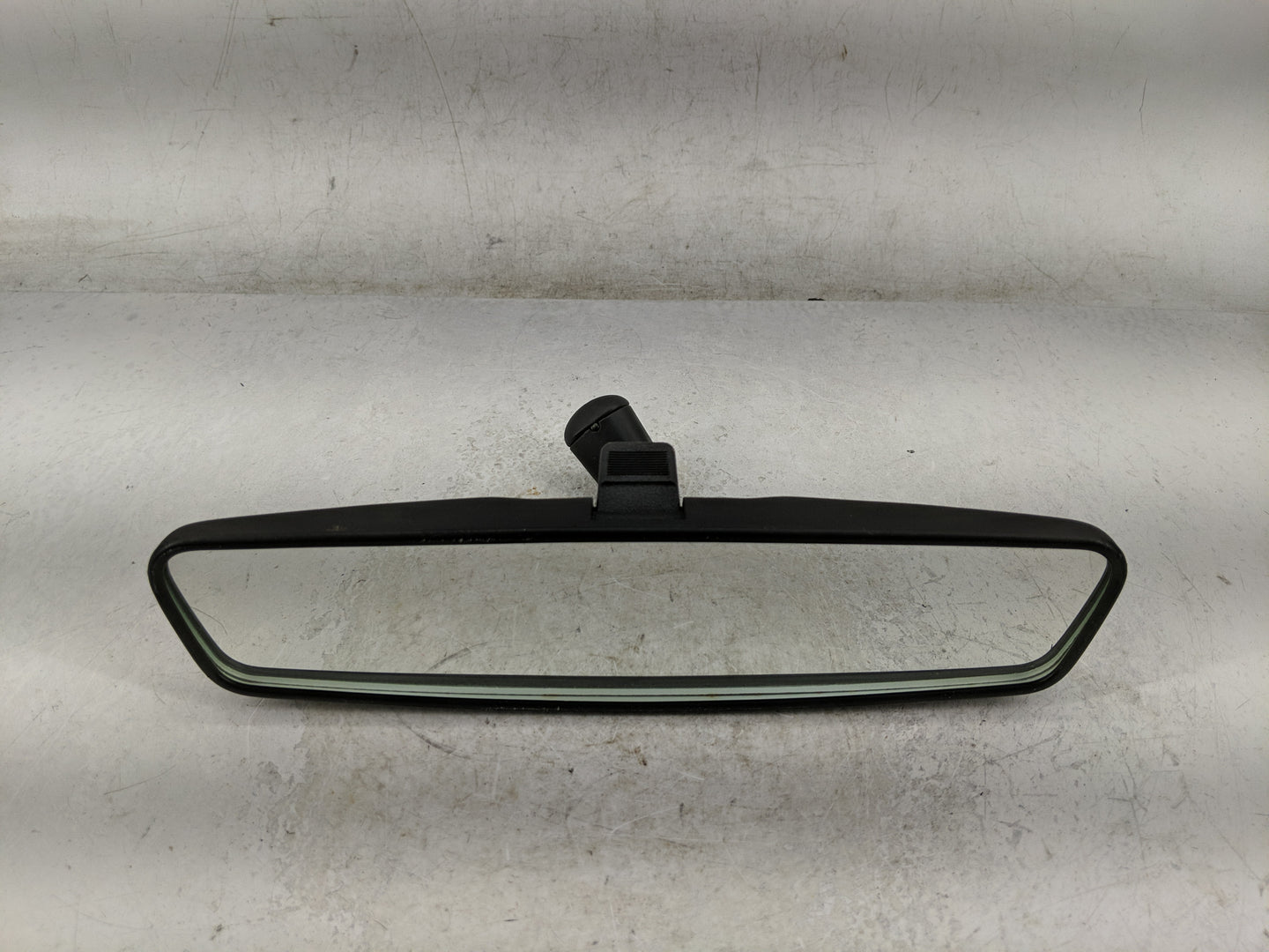 2005 Ford Freestyle Interior Rear View Mirror Replacement OEM P/N:E8011083 Fits OEM Used Auto Parts - Oemusedautoparts1.com
