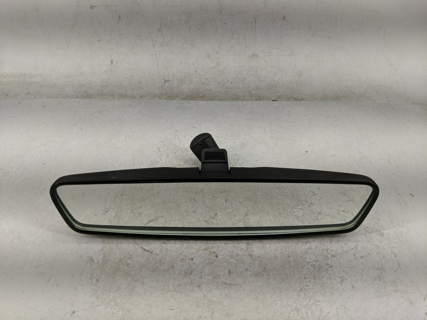2005 Ford Freestyle Interior Rear View Mirror Replacement OEM P/N:E8011083 Fits OEM Used Auto Parts - Oemusedautoparts1.com