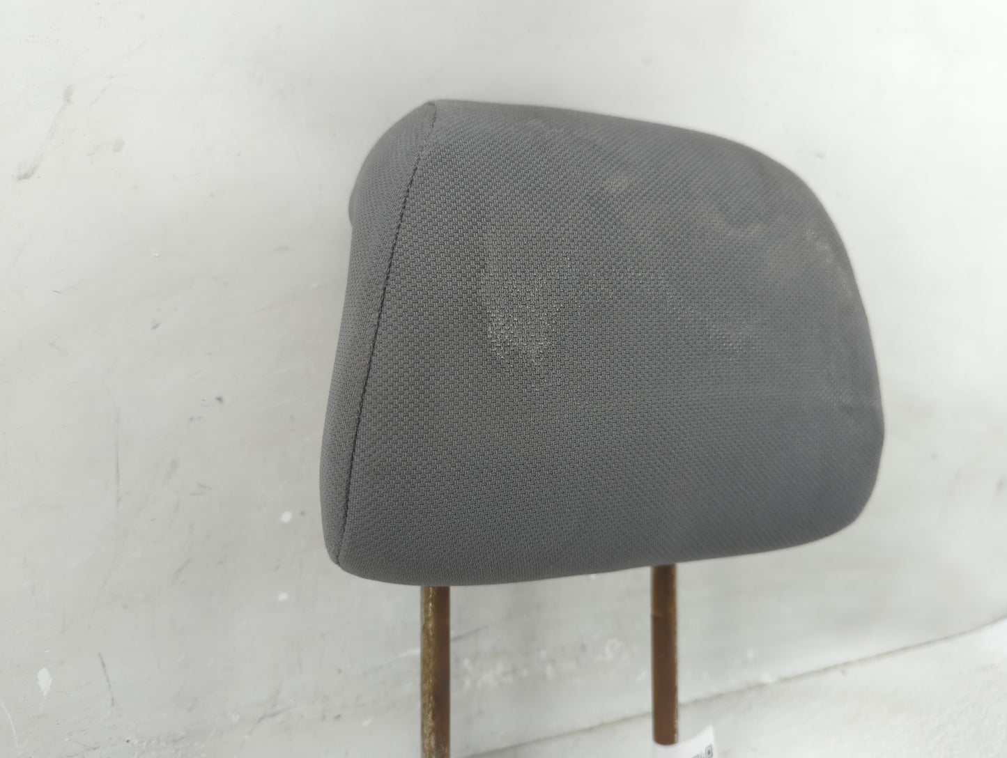 2005 Ford Freestyle Headrest Head Rest Rear Center Seat Fits OEM Used Auto Parts - Oemusedautoparts1.com
