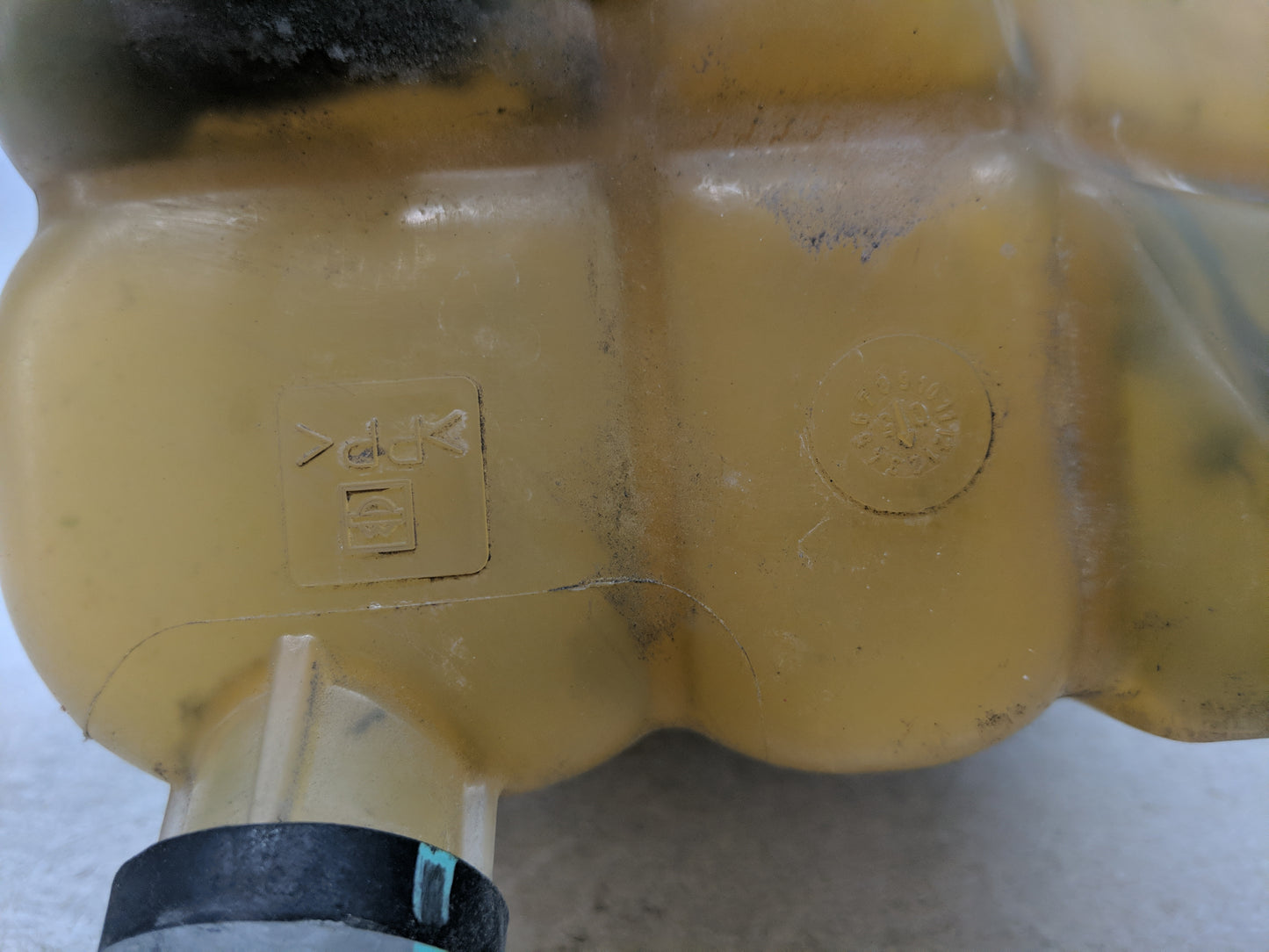 2005-2007 Ford Freestyle Windshield Washer Fluid Reservoir Bottle Oem - Oemusedautoparts1.com