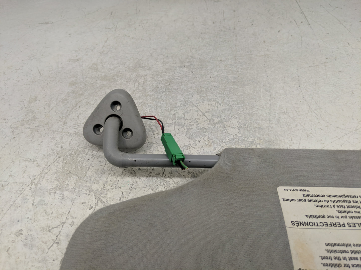 2005-2007 Ford Freestyle Sun Visor Shade Replacement Driver Left Mirror Fits Fits 2005 2006 2007 OEM Used Auto Parts - Oemus