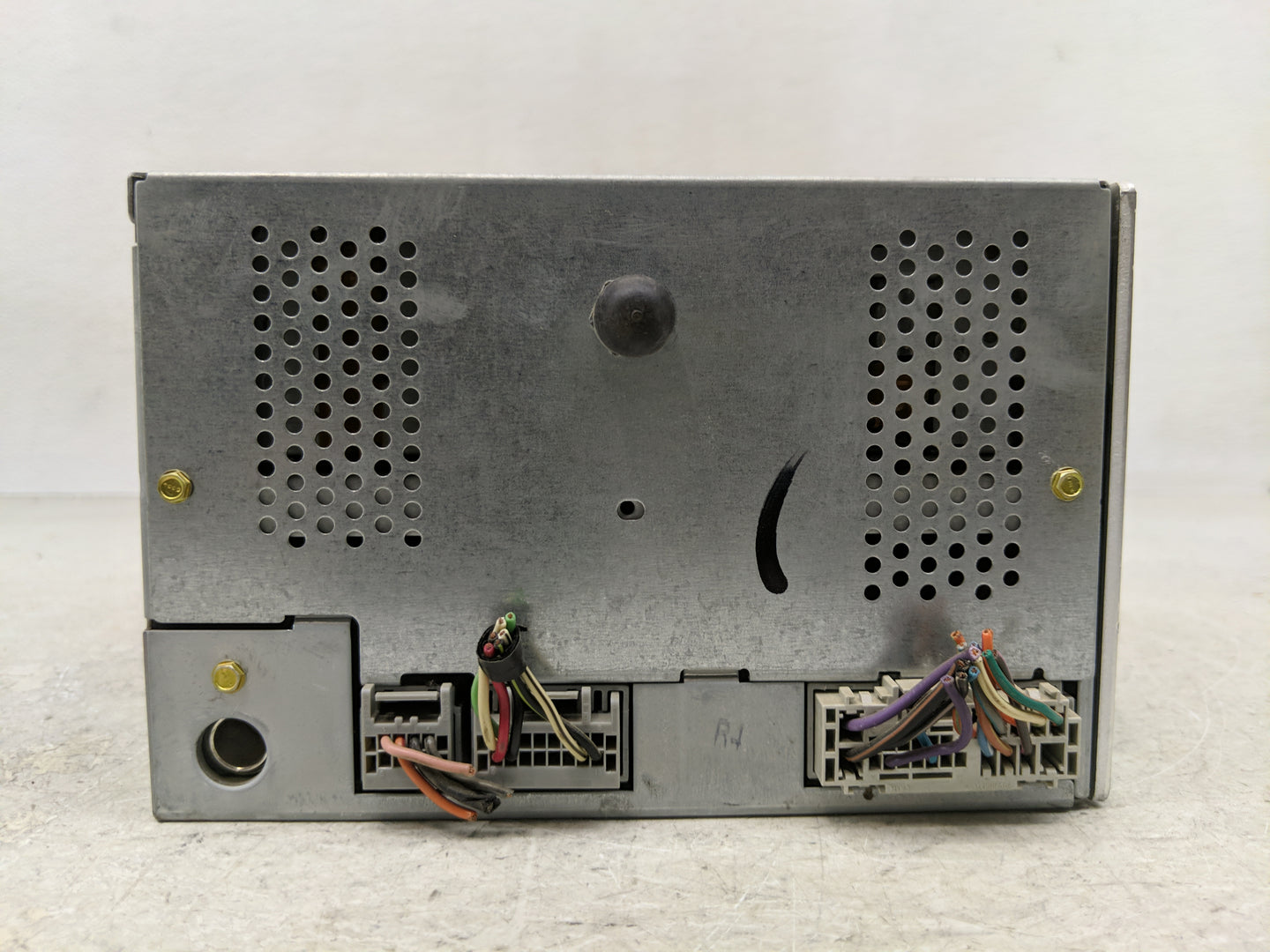 2005 Ford Freestyle Radio AM FM Cd Player Receiver Replacement P/N:5F9T-18C815-HA Fits OEM Used Auto Parts - Oemusedautopart