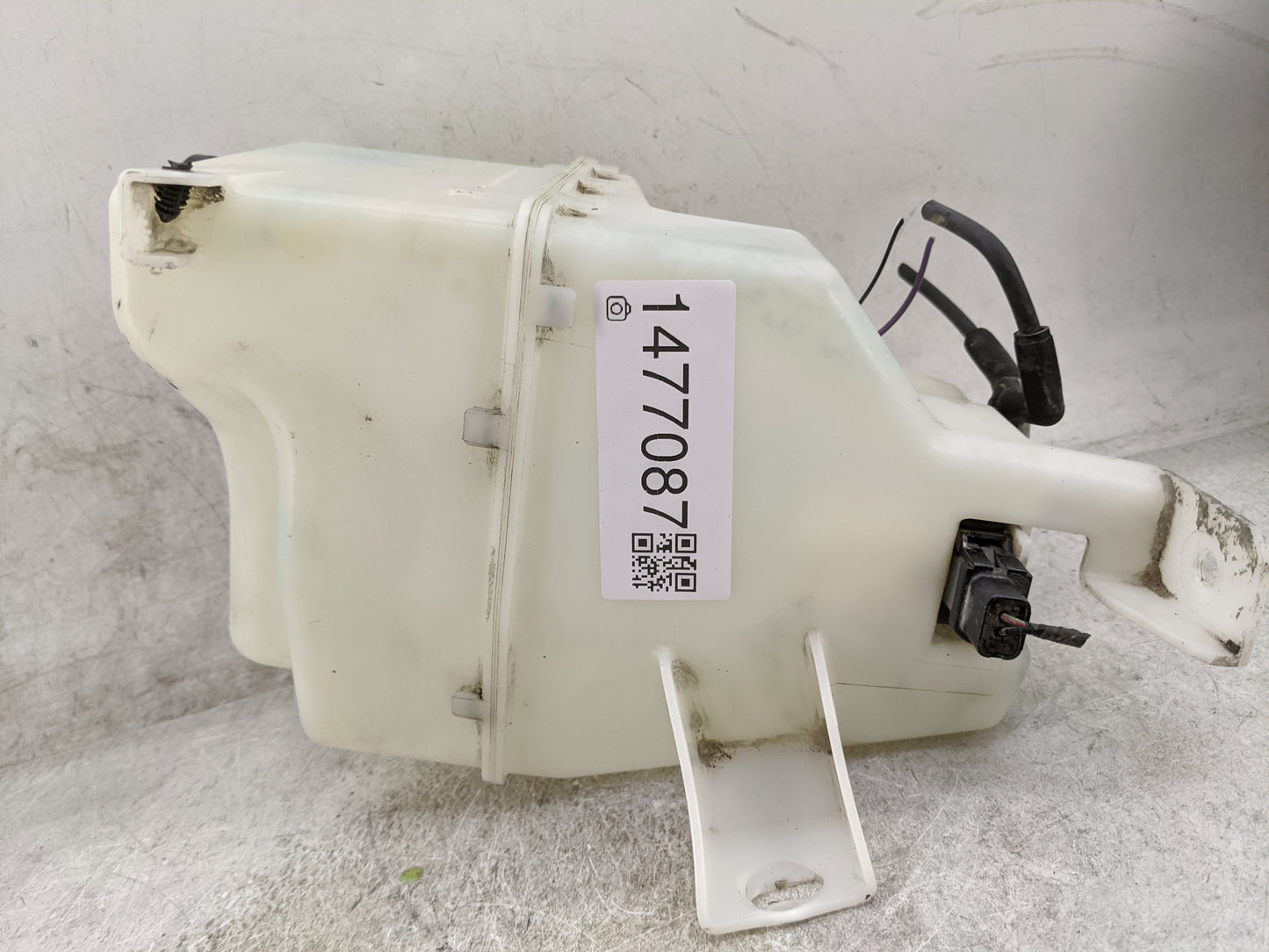 2005-2007 Ford Freestyle Windshield Washer Fluid Reservoir Bottle Oem 1477087 - Oemusedautoparts1.com