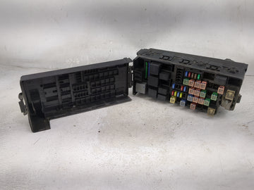 2005-2007 Ford Freestyle Fusebox Fuse Box Panel Relay Module P/N:7154-4514 5F9T-14B192-AA Fits Fits 2005 2006 2007 OEM Used Auto Parts