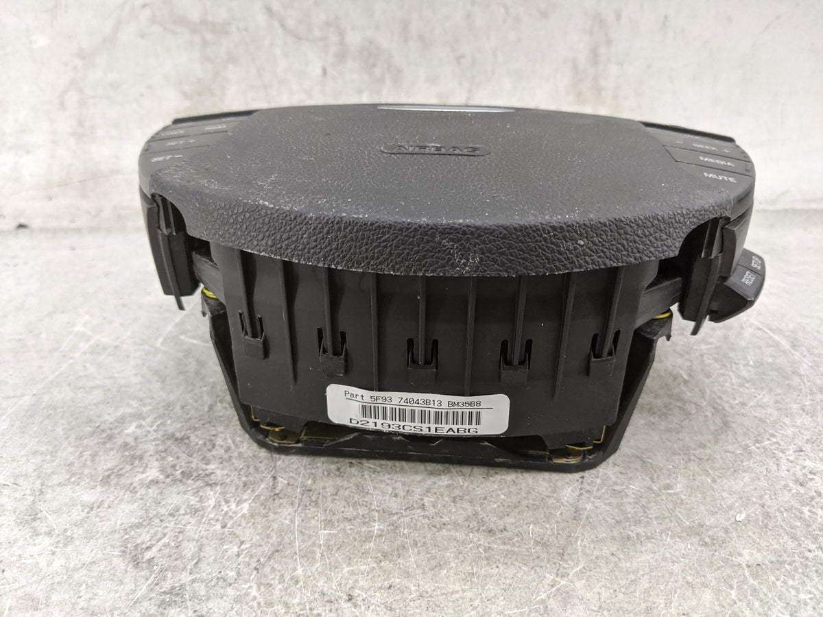 2005-2007 Ford Freestyle Air Bag Driver Left Steering Wheel Mounted 1477649 - Oemusedautoparts1.com