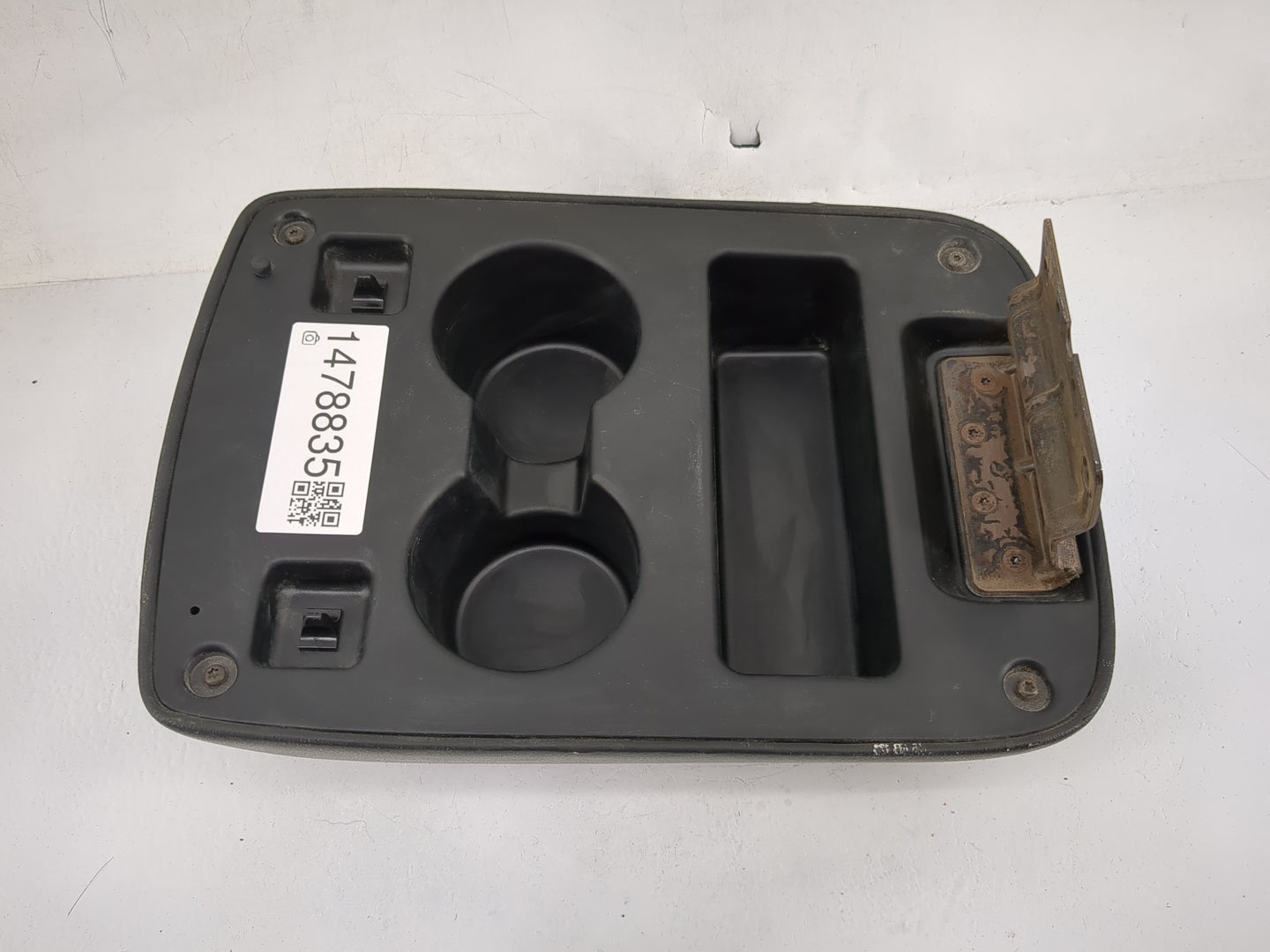 2005 Ford Freestyle Center Console Armrest Cover Lid Fits OEM Used Auto Parts - Oemusedautoparts1.com