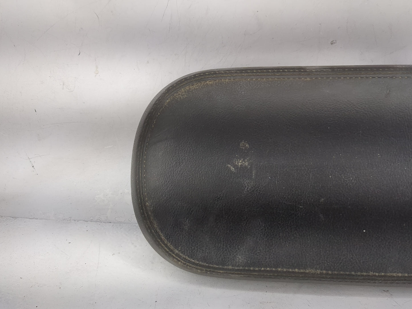 2005 Ford Freestyle Center Console Armrest Cover Lid Fits OEM Used Auto Parts - Oemusedautoparts1.com