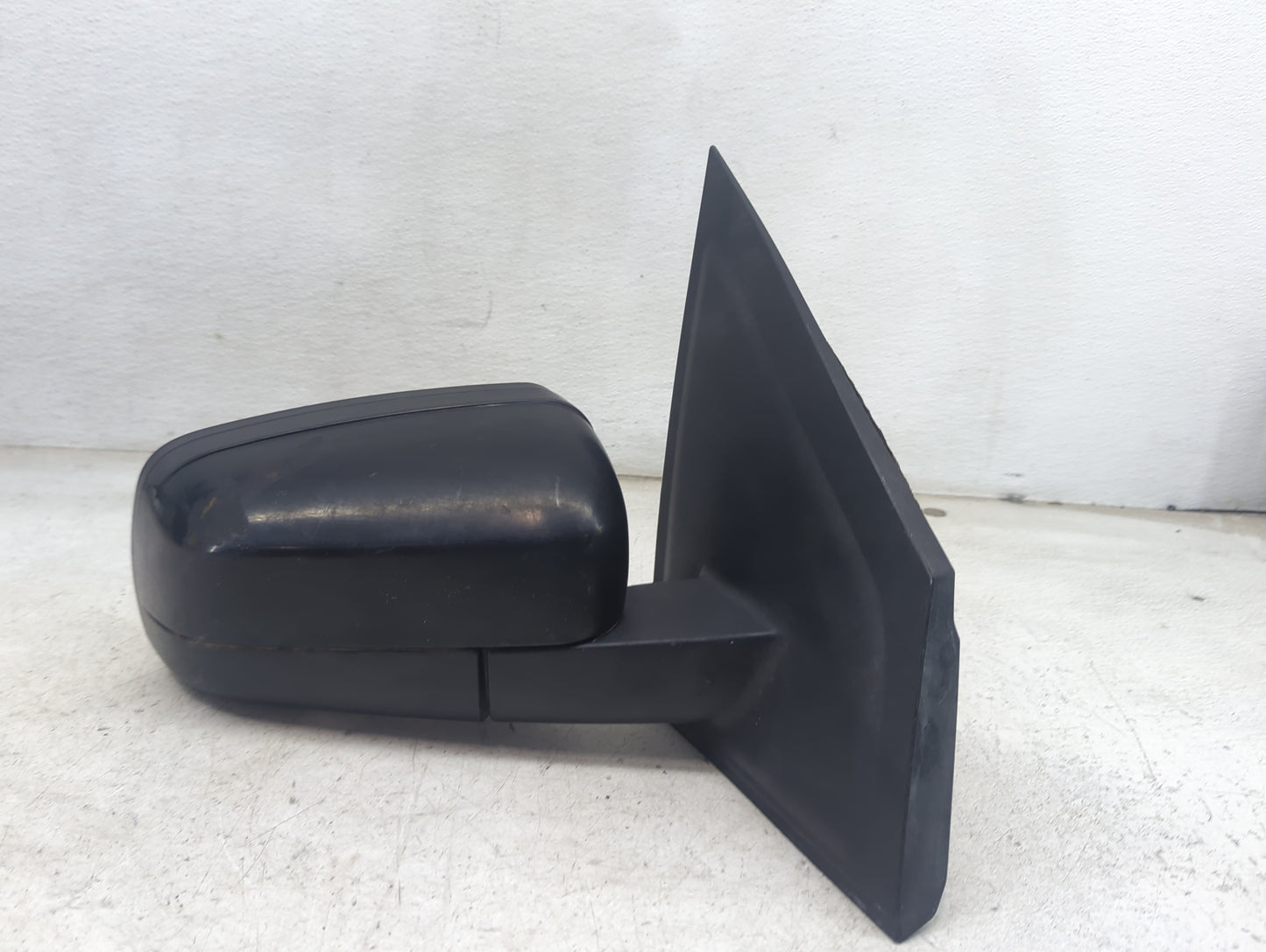 2005 Ford Freestyle Passenger Side View Mirror - Right Door Mirror OEM Used - Oemusedautoparts1.com