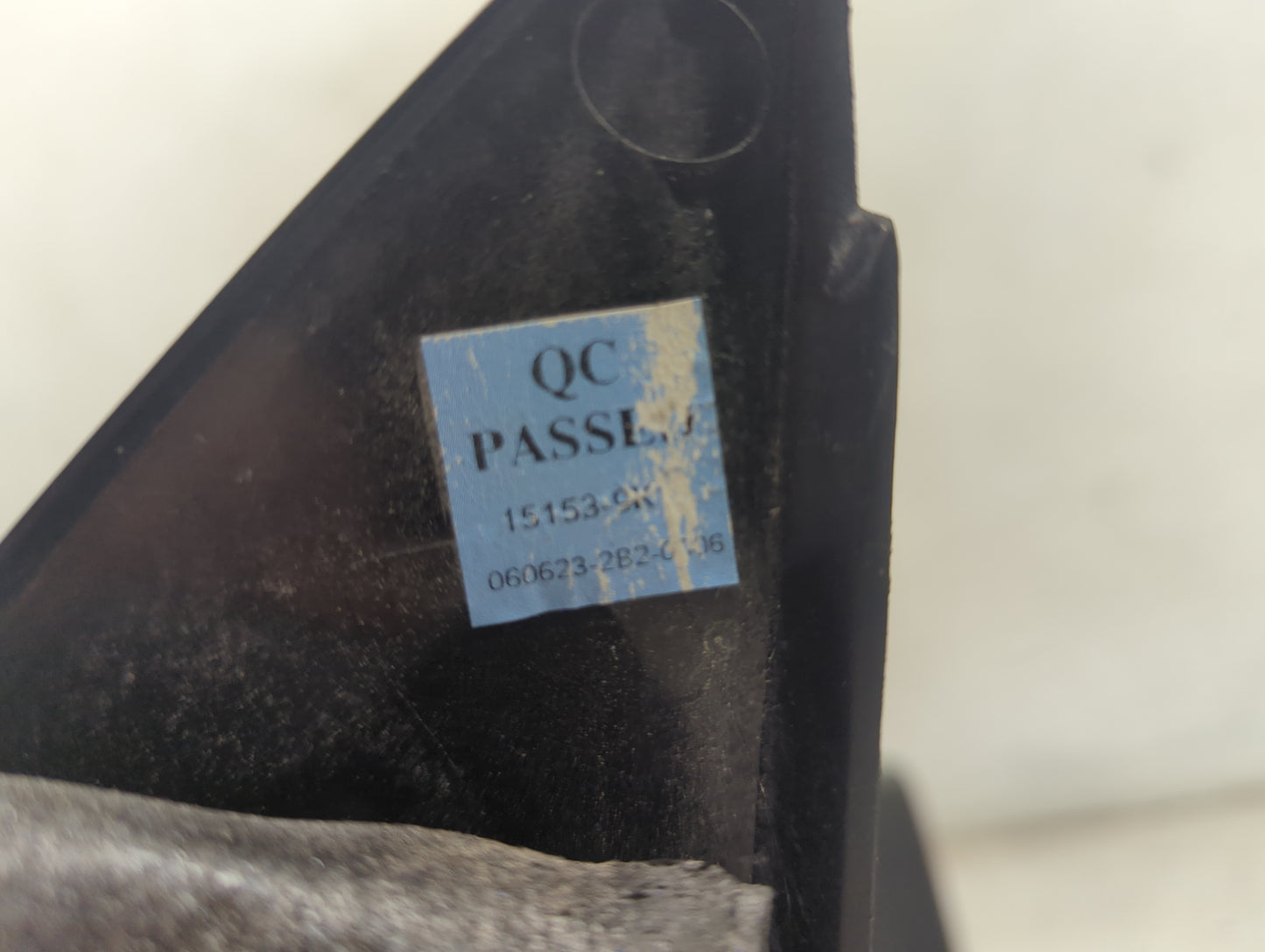 2005 Ford Freestyle Passenger Side View Mirror - Right Door Mirror OEM Used - Oemusedautoparts1.com