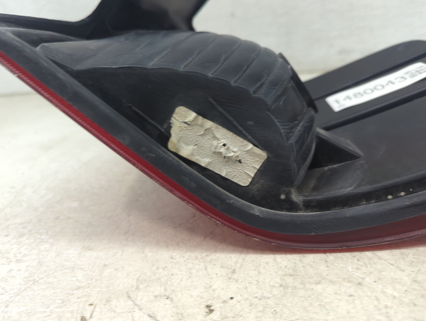 2005-2007 Ford Freestyle Tail Light Assembly Driver Left OEM Fits Fits 2005 2006 2007 OEM Used Auto Parts - Oemusedautoparts
