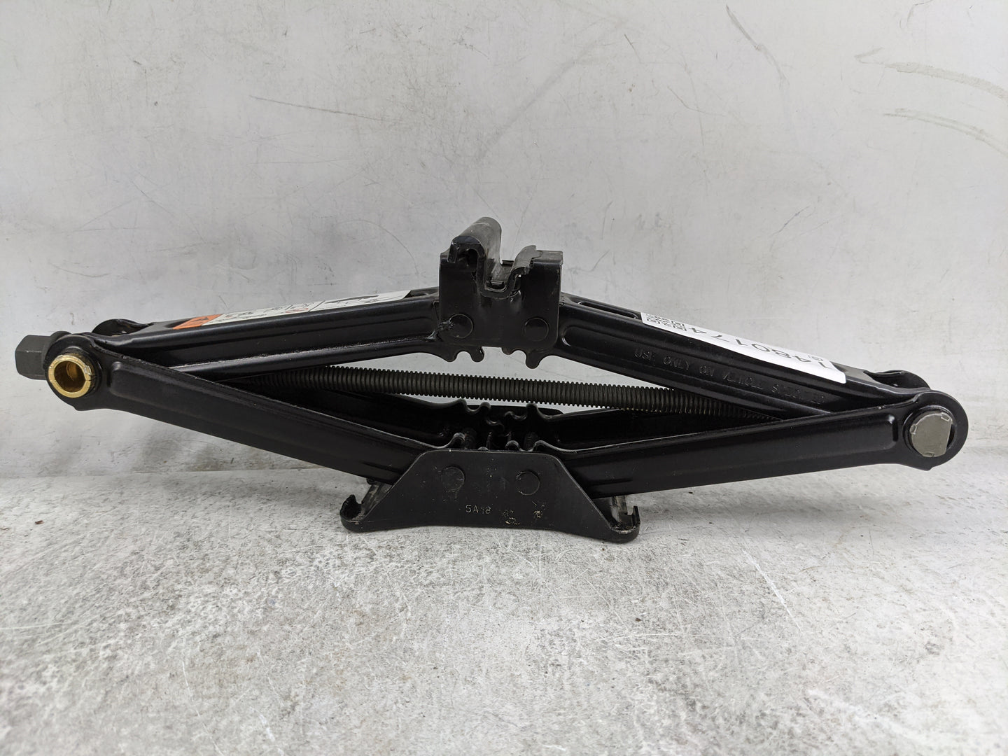 2005 Ford Freestyle Spare Scissor Car Jack Black - Oemusedautoparts1.com