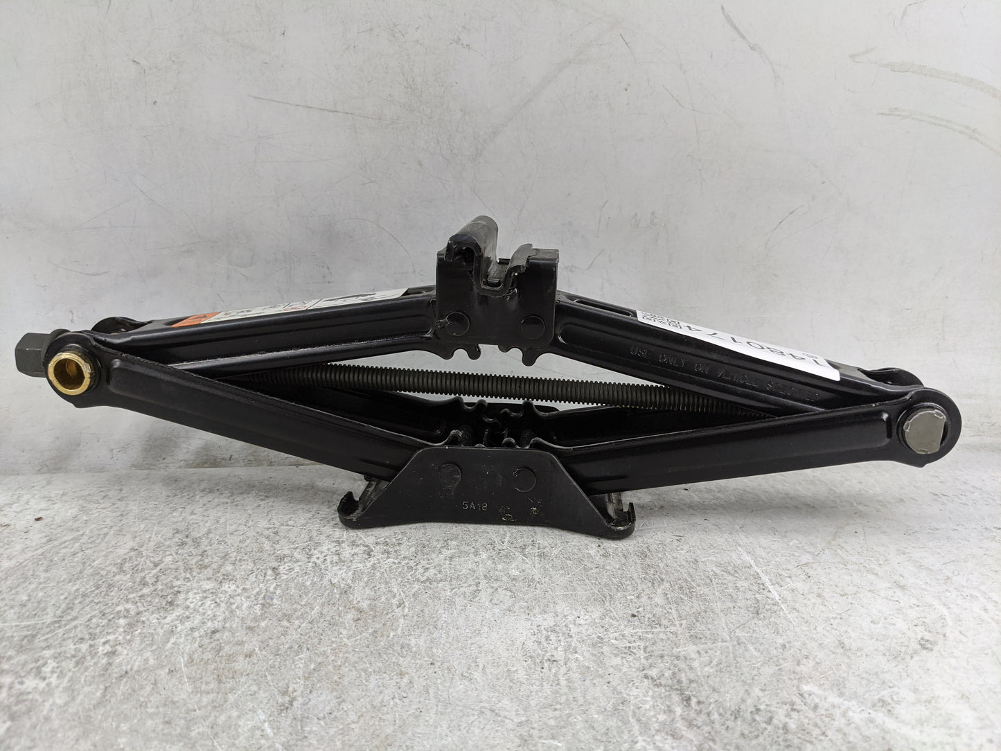 2005 Ford Freestyle Spare Scissor Car Jack Black - Oemusedautoparts1.com