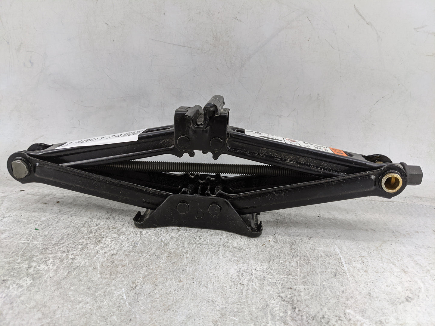 2005 Ford Freestyle Spare Scissor Car Jack Black - Oemusedautoparts1.com