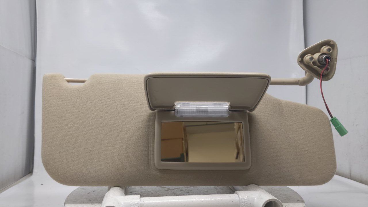 2005 Ford Freestyle Sun Visor Shade Replacement Passenger Right Mirror Fits OEM Used Auto Parts - Oemusedautoparts1.com
