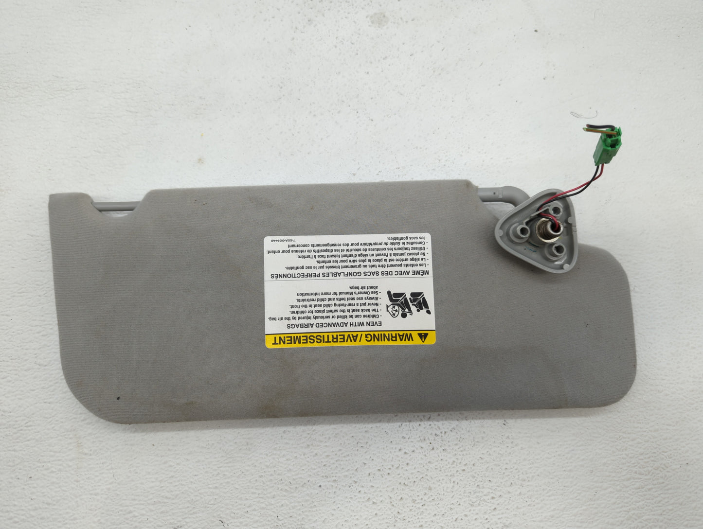 2005-2007 Ford Freestyle Sun Visor Shade Replacement Driver Left Mirror Fits Fits 2005 2006 2007 OEM Used Auto Parts - Oemus