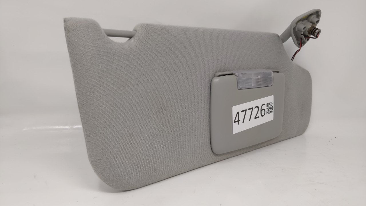 2005-2007 Ford Freestyle Sun Visor Shade Replacement Passenger Right Mirror Fits Fits 2005 2006 2007 OEM Used Auto Parts - O