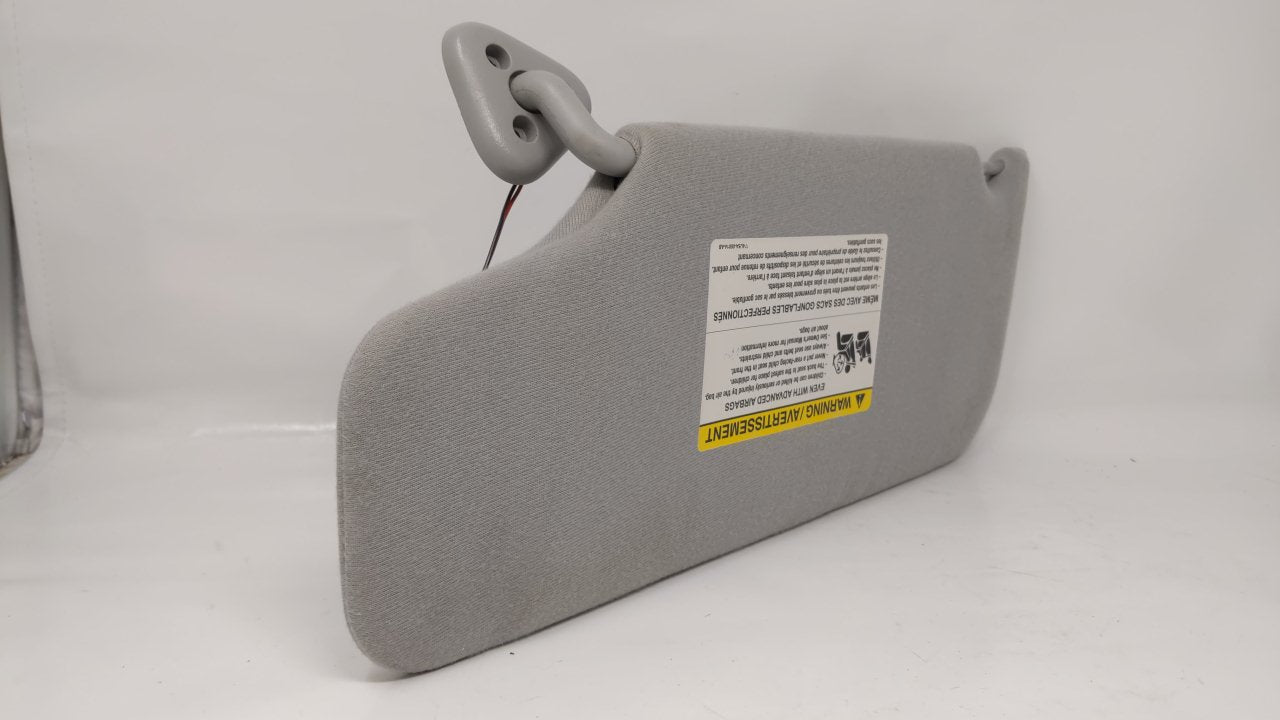 2005-2007 Ford Freestyle Sun Visor Shade Replacement Passenger Right Mirror Fits Fits 2005 2006 2007 OEM Used Auto Parts - O