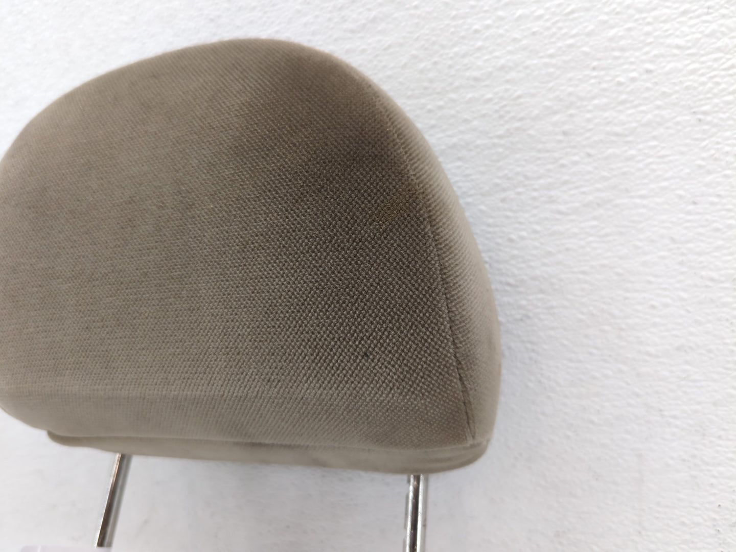 2005 Ford Freestyle Headrest Head Rest Front Driver Passenger Seat Fits OEM Used Auto Parts - Oemusedautoparts1.com