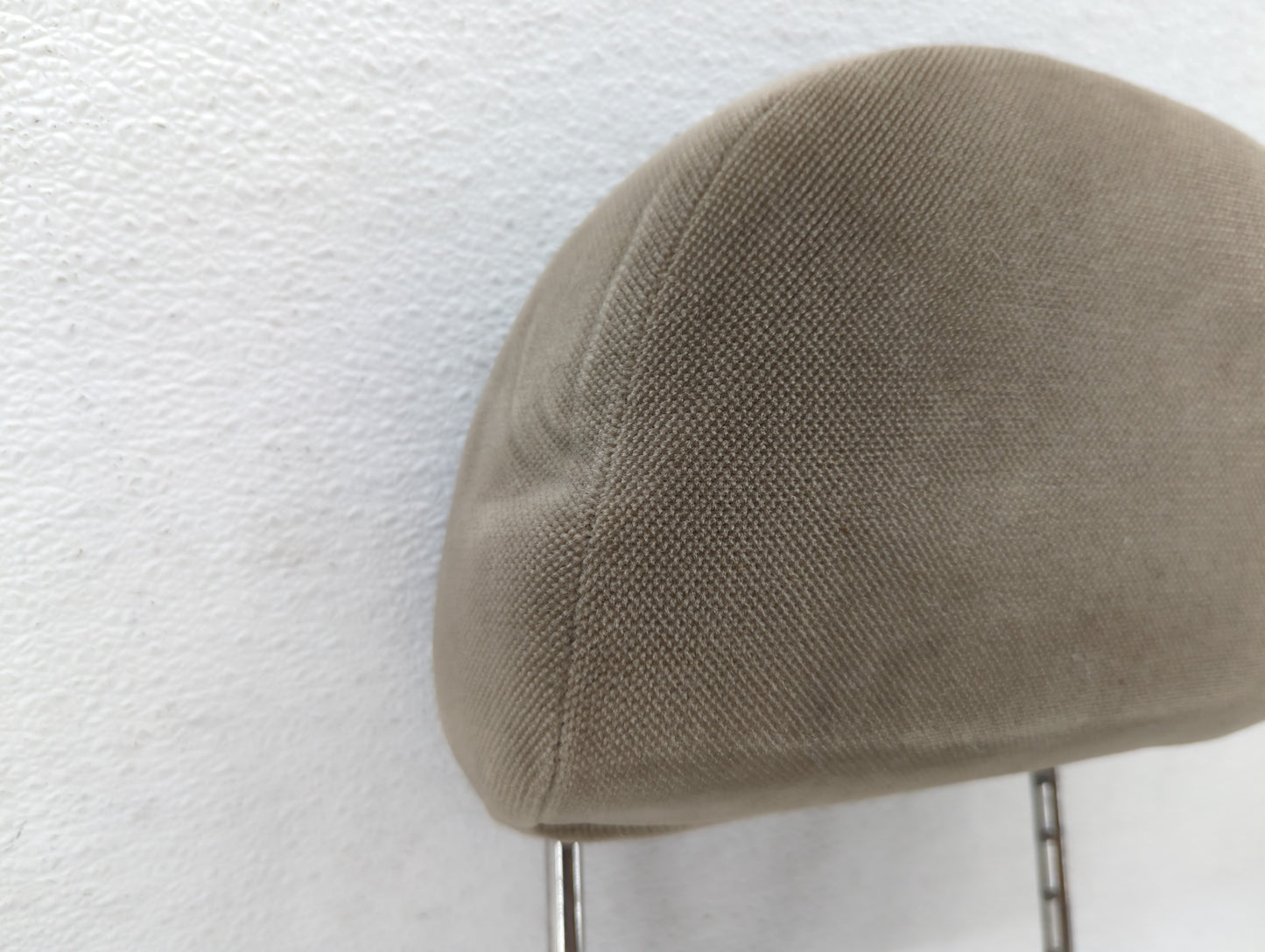 2005 Ford Freestyle Headrest Head Rest Front Driver Passenger Seat Fits OEM Used Auto Parts - Oemusedautoparts1.com