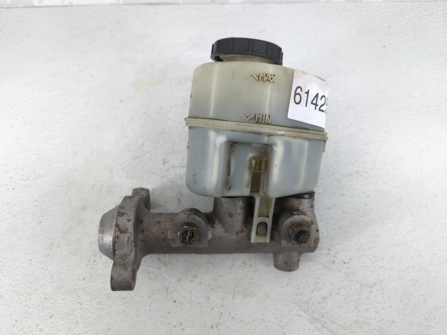 2005-2007 Ford Freestyle Brake Master Cylinder 614252 - Oemusedautoparts1.com