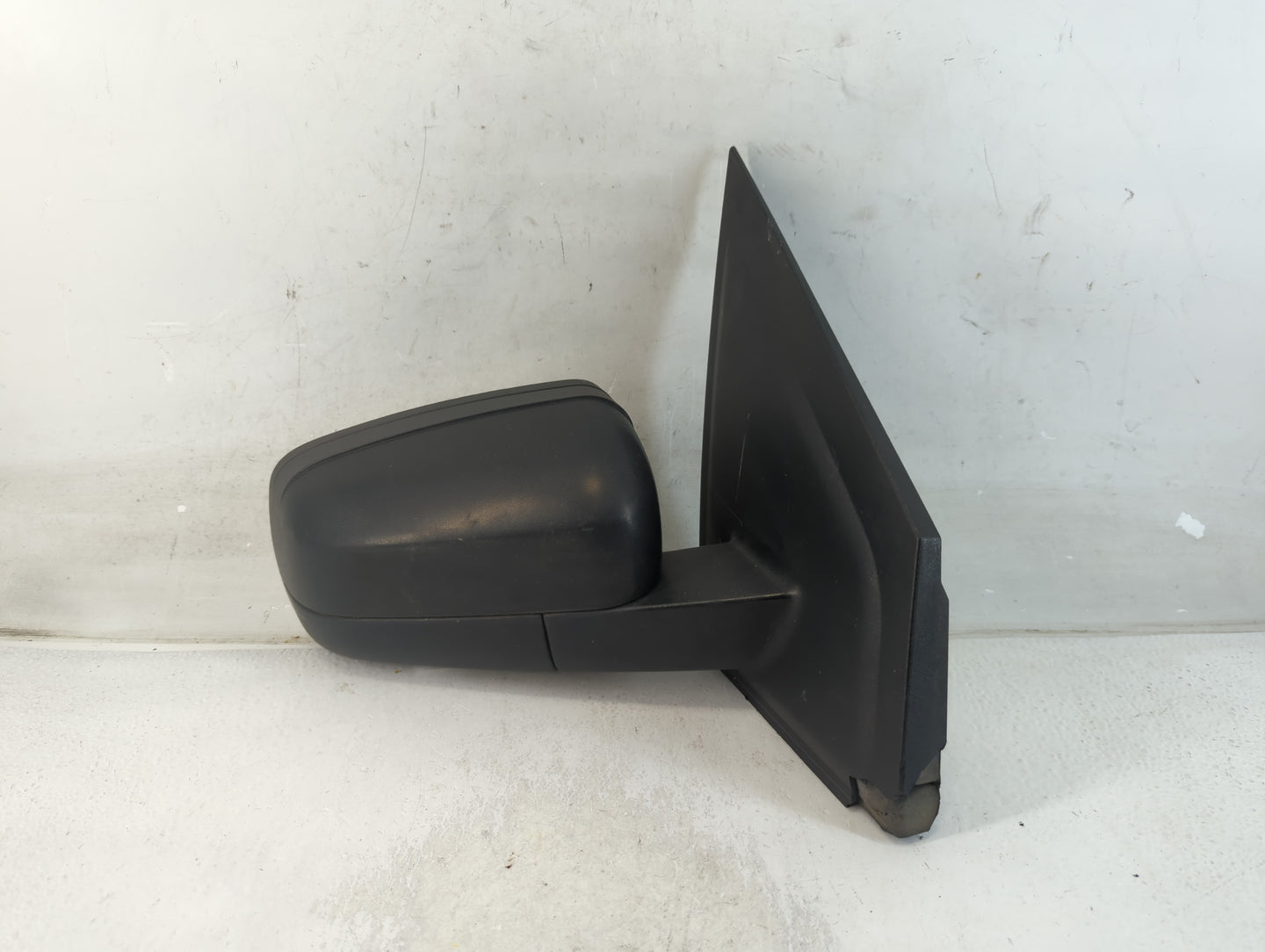 2005-2007 Ford Freestyle Passenger Side View Mirror - Right Door Mirror OEM Used - Oemusedautoparts1.com
