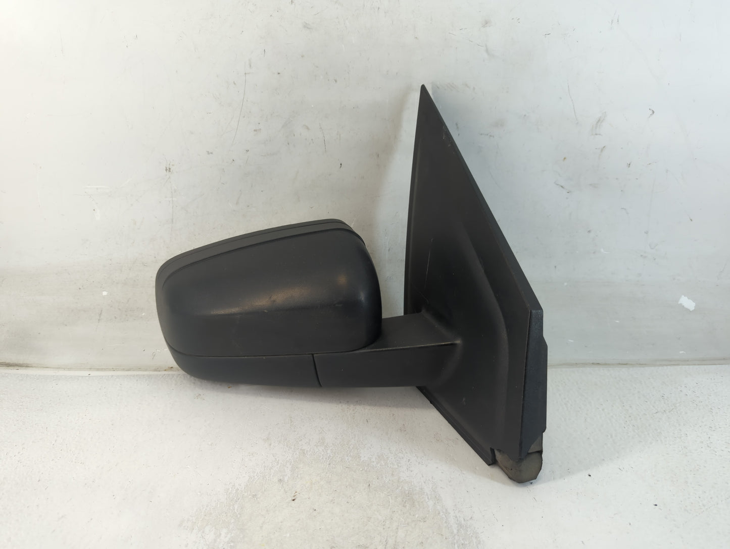 2005-2007 Ford Freestyle Passenger Side View Mirror - Right Door Mirror OEM Used - Oemusedautoparts1.com